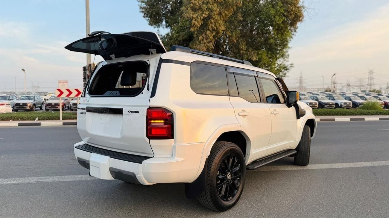 تويوتا برادو KAKADU | BRAND NEW CONDITION | 360 VIEW CAMERA | ELECTRIC HEATED & MEMORY SEATS | AT | PANORAMIC SUN