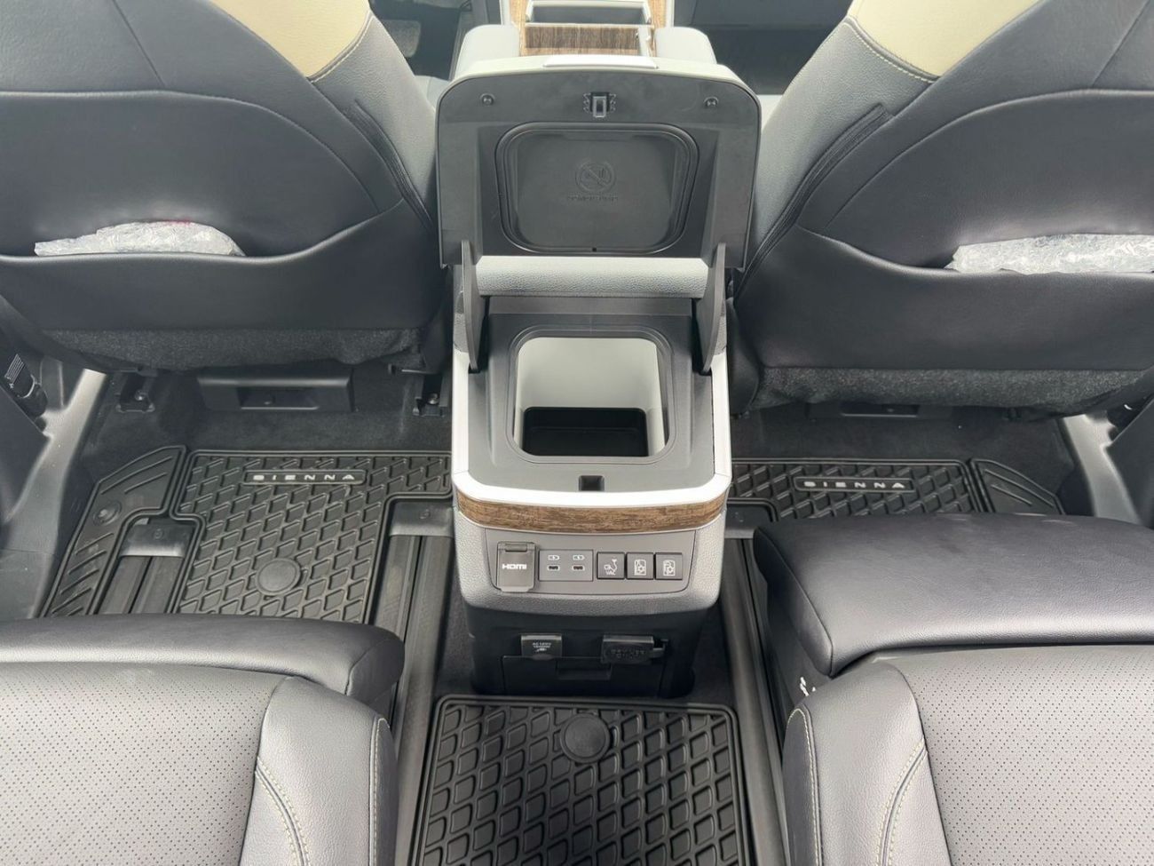 تويوتا سيينا 2025 Toyota Sienna Hybrid Limited Platinum Full Option Brand New