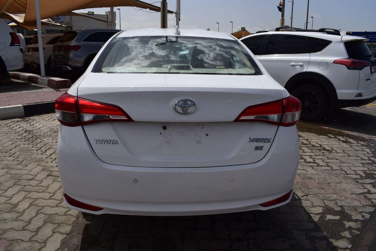 Toyota Yaris SE 1.5L Sedan