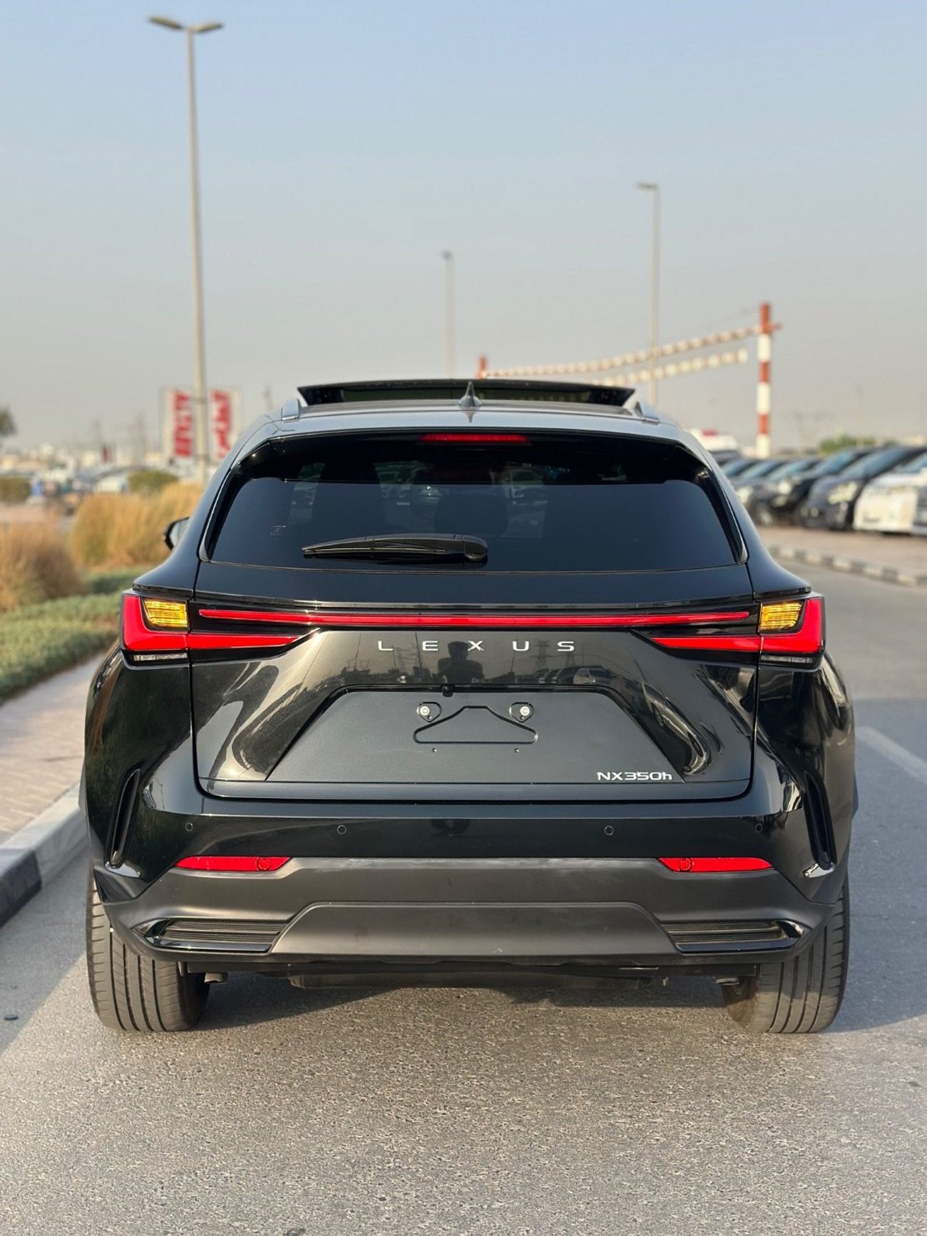 Lexus NX350h Hybrid platinum Full Option panoramic, 360 camera