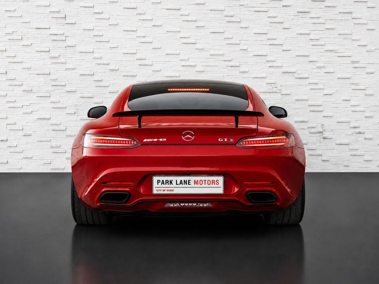 Mercedes Benz AMG GT 63-S