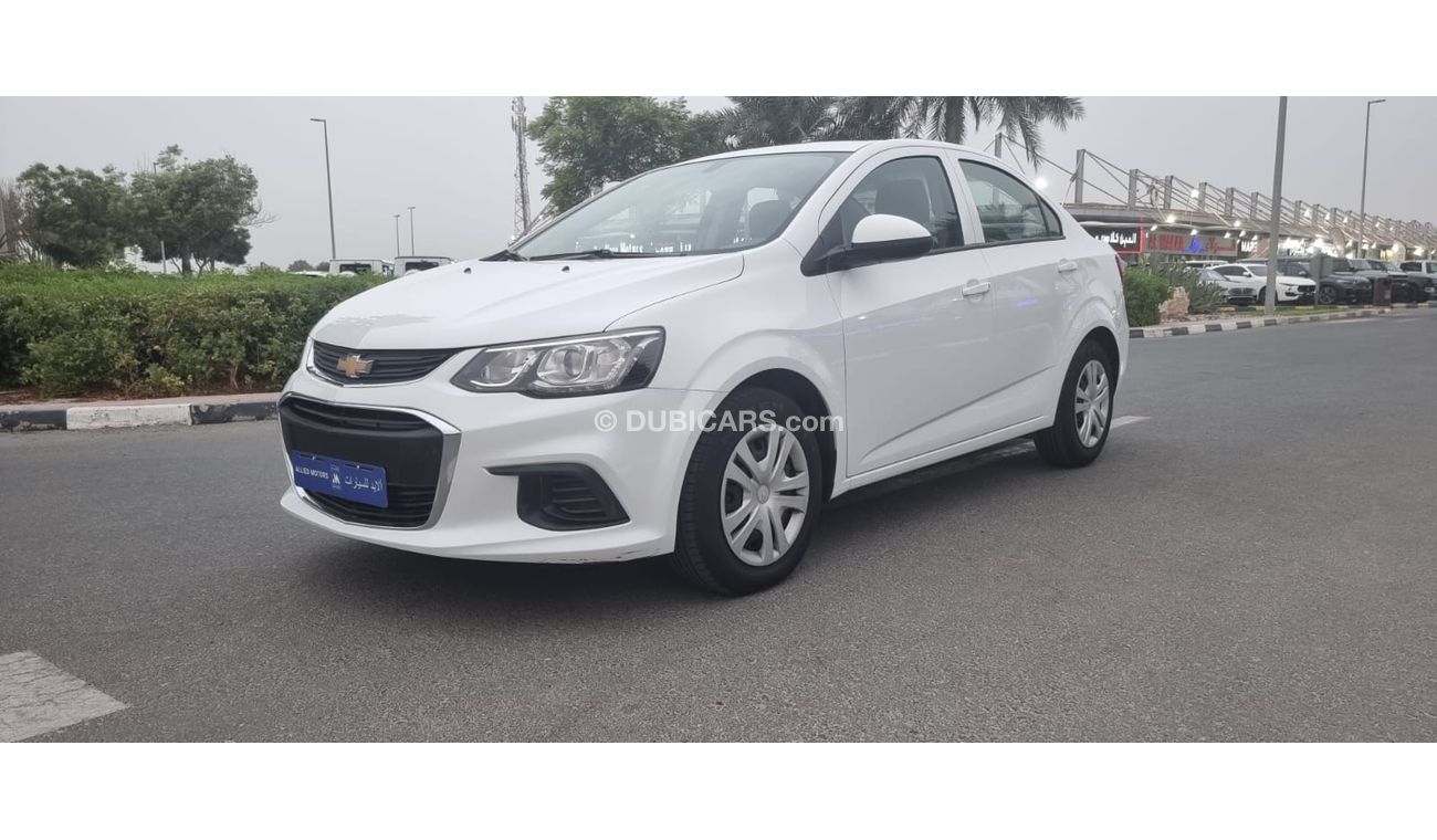 Chevrolet Aveo LS - WHT_GRY - 2019