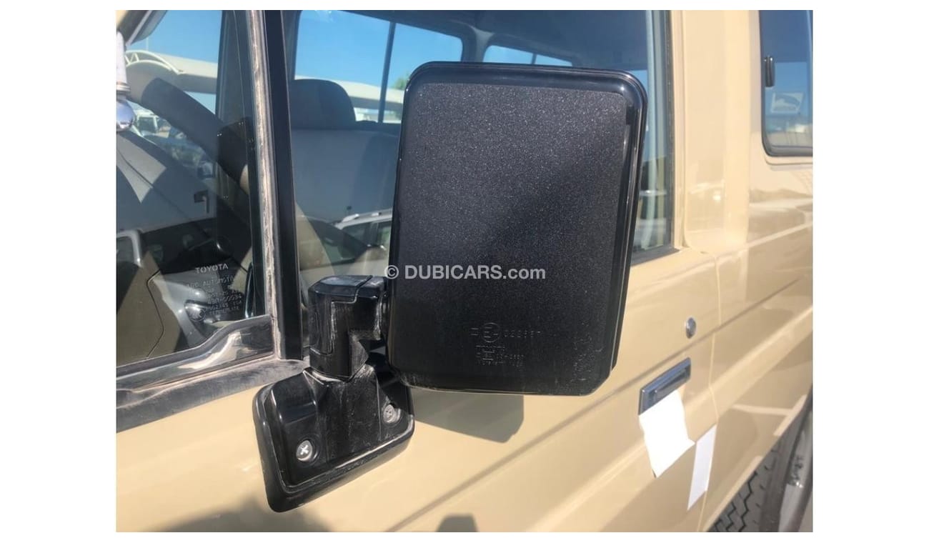 Toyota Land Cruiser 70 TOYOTA LAND CRUISER LC78 HARDTOP 4.2L WITH DIFF LOCK POWER WINDOWS DIESEL V6 MY 2023 BEIGE AND WHITE