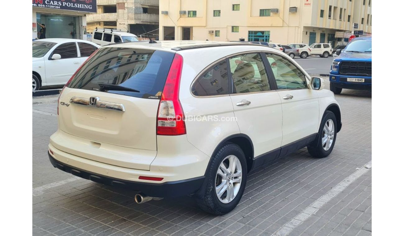 Honda CRV HONDA CRV GCC 2011 WITH SUNROOF