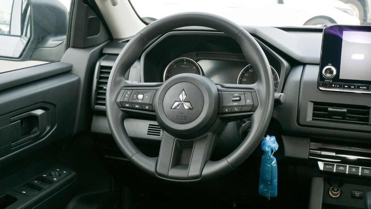 Mitsubishi L200 Brand New Mitsubishi L200 GLX 2025 Export 2.5L 4WD A/T Diesel|Silver/Black|L200-GLX-AT-25|