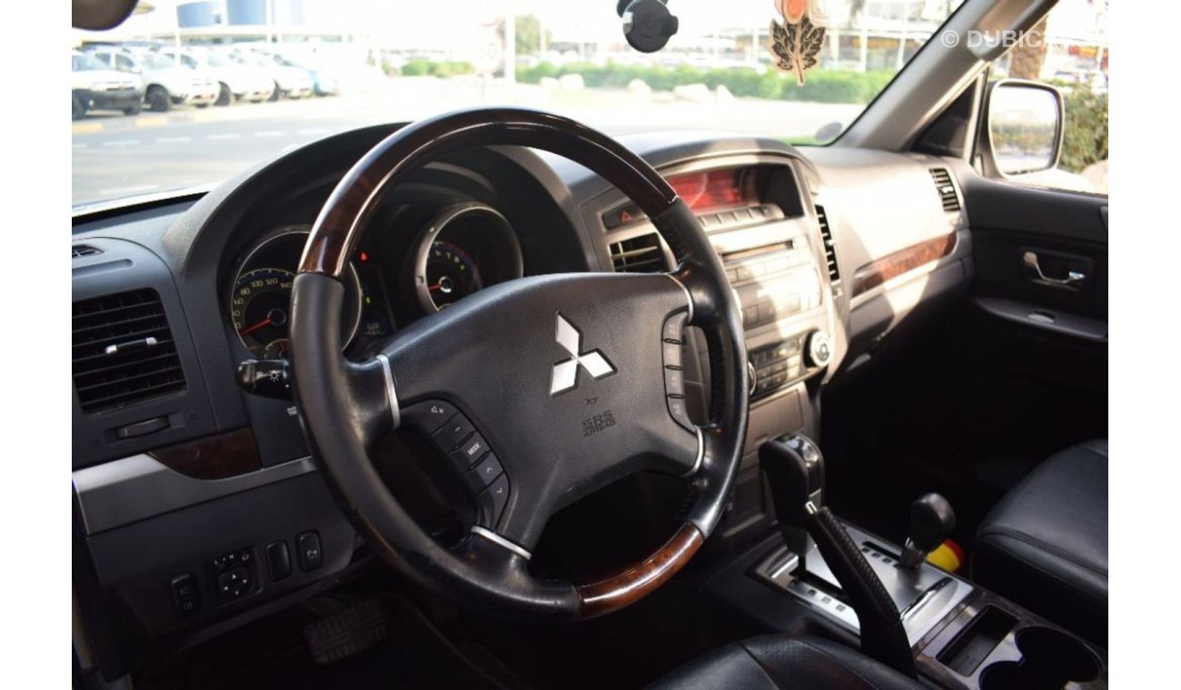 Mitsubishi Pajero 3.8 V6 GLS 2009 ORIGINAL PAINT ROCKFORD SOUND SYSTEM