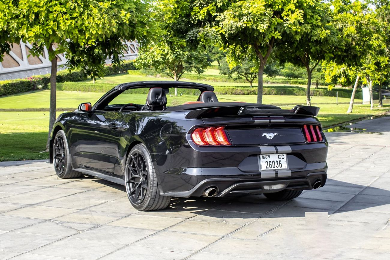 فورد موستانج EcoBoost Premium 2.3L Convertible M/T