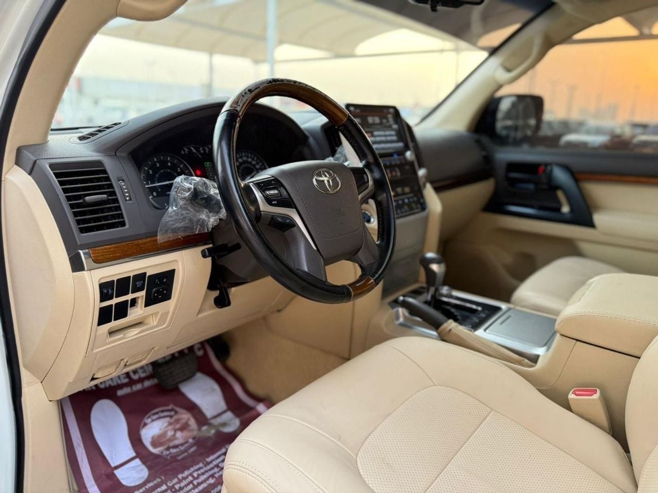 تويوتا لاند كروزر GXR 4.6L