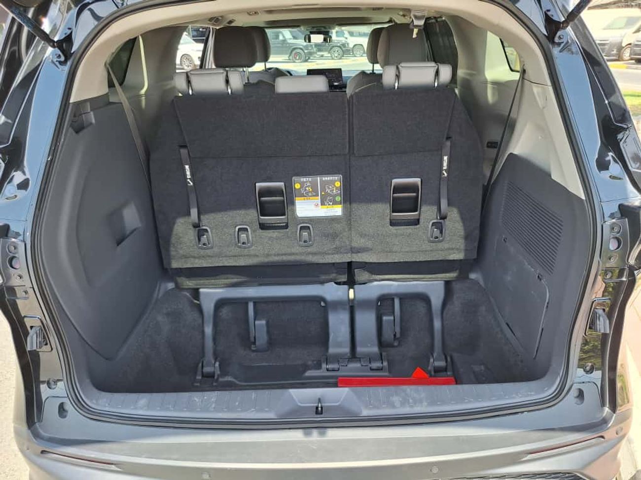 Toyota Granvia TOYOTA GRANVIA 2.5L HYBRID 7 SEATER