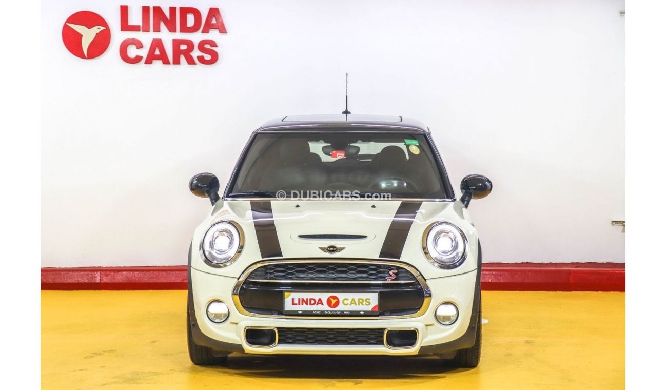 Used Mini Cooper S 2018 GCC under Agency Warranty 2018 for sale in