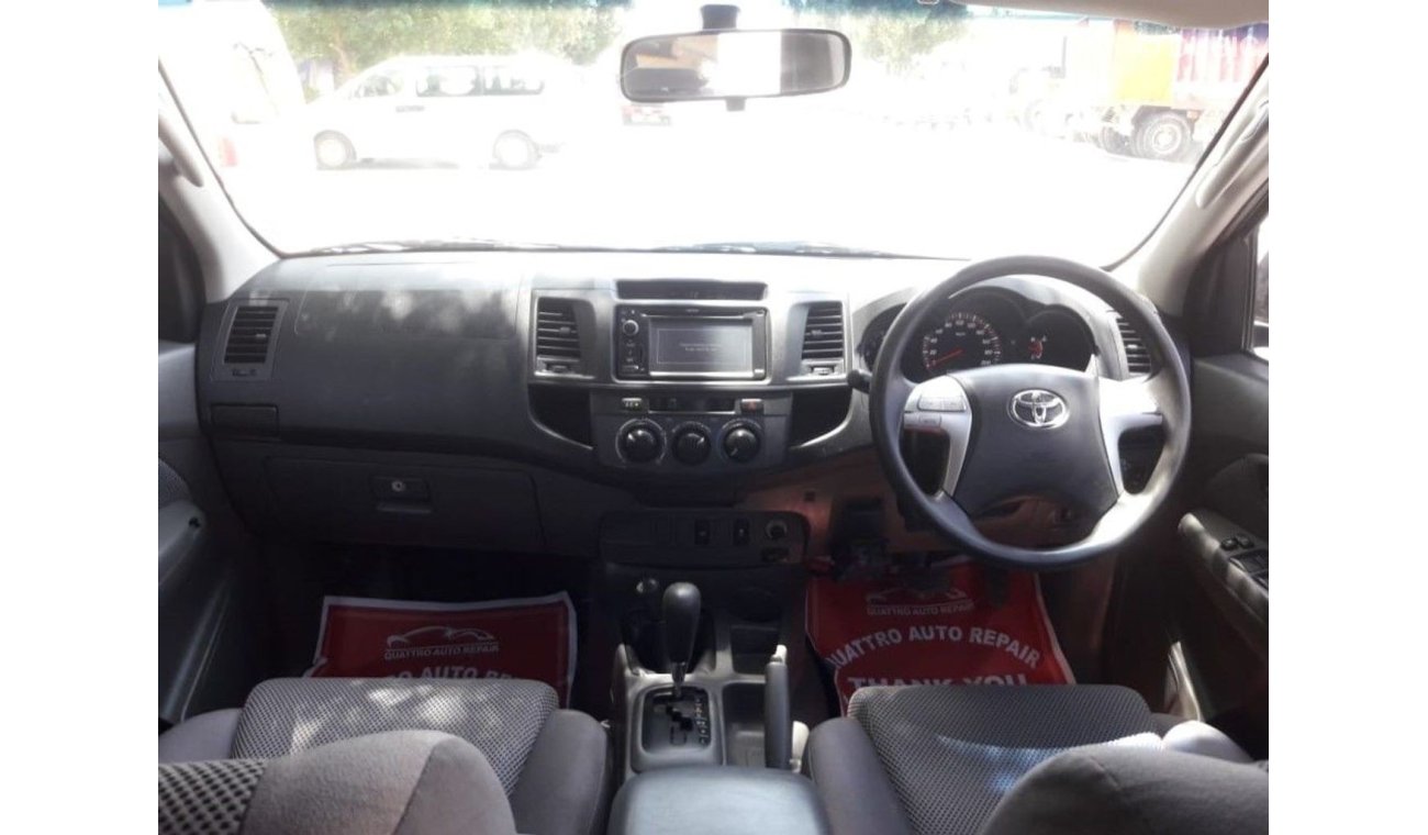 تويوتا هيلوكس Hilux RIGHT HAND DRIVE (Stock no PM 602 )