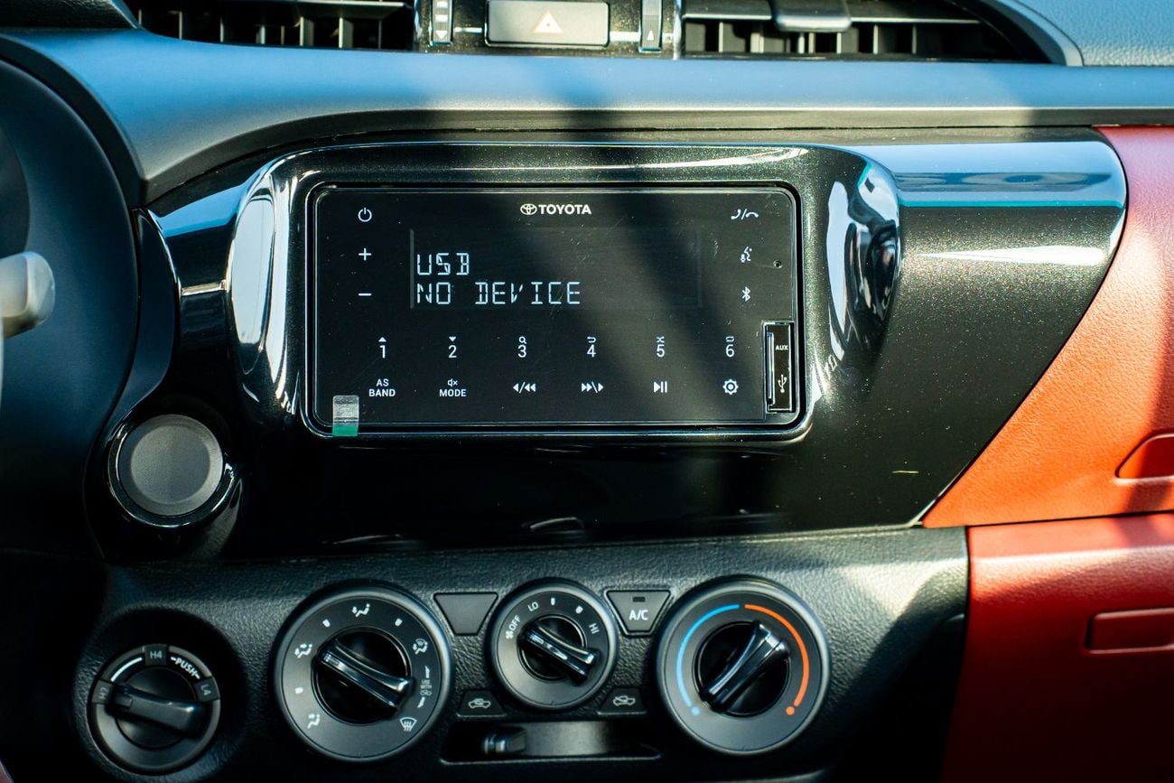 Toyota Hilux 2026 Toyota Hilux 2.4L Turbo Diesel 4WD (6-Speed Manual)