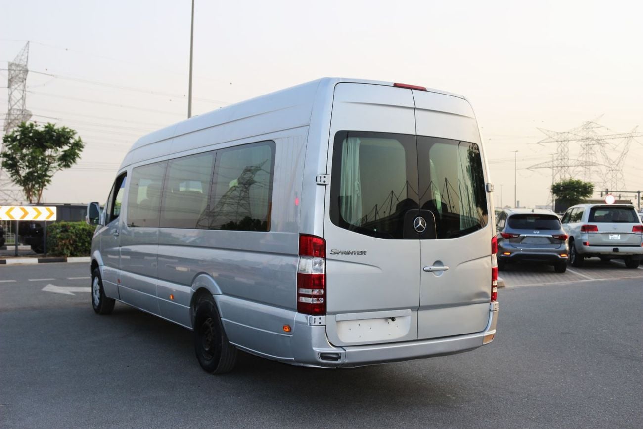 مرسيدس بنز سبرينتر MERCEDES SPRINTER 2009 AUTOMATIC PETROL 18 SEATS