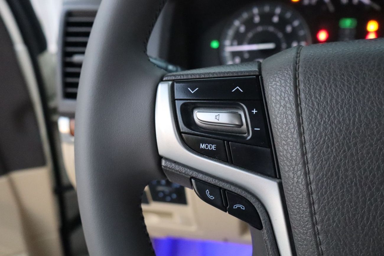 Toyota Land Cruiser GXR 4.0L (271 HP) 4WD