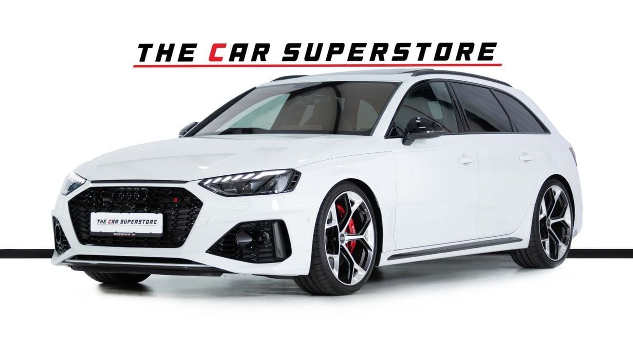 Audi RS4 Avant-Al Nabooda WarrantyService Contract-Very Low Mileage-Carbon Fiber RS Bucket Seats