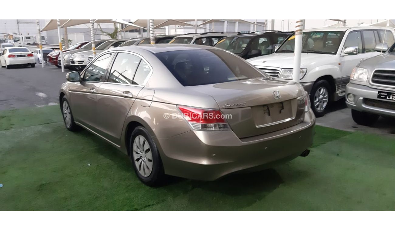 Honda Accord Gulf - accident-free - in excellent condition, you do not need any expenses