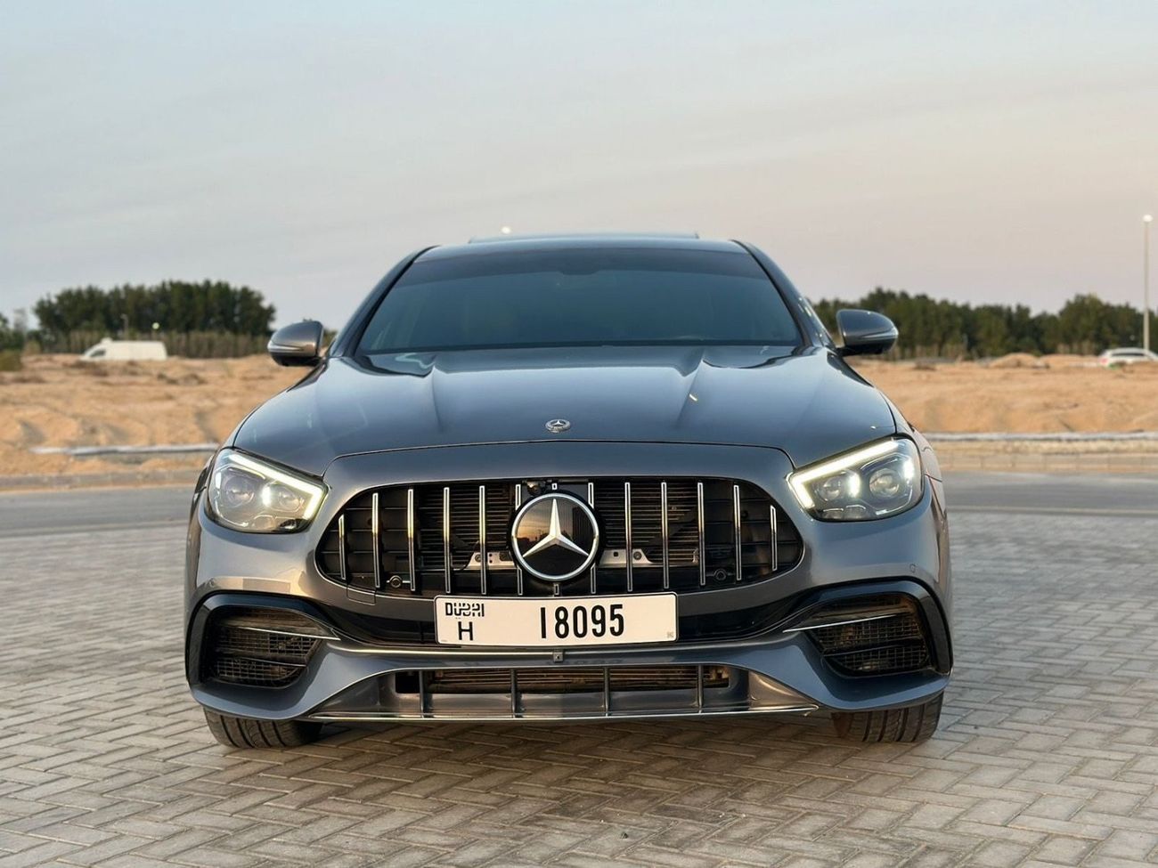مرسيدس بنز E 350 Std 2.0L - Turbocharged - 4-Cylinder - 255 hp - Plug-in Hybrid - 2019 - Perfect Condition