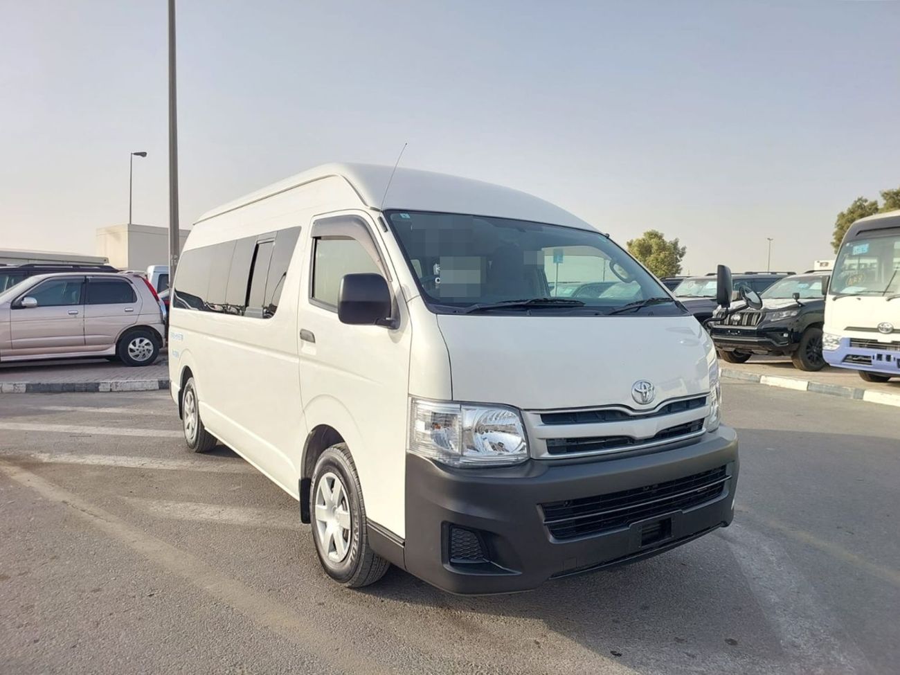 تويوتا هاياس TOYOTA HIACE COMMUTER VAN RHD 2011 MODEL 3.0 L DIESEL AUTOMATIC(PM07604)
