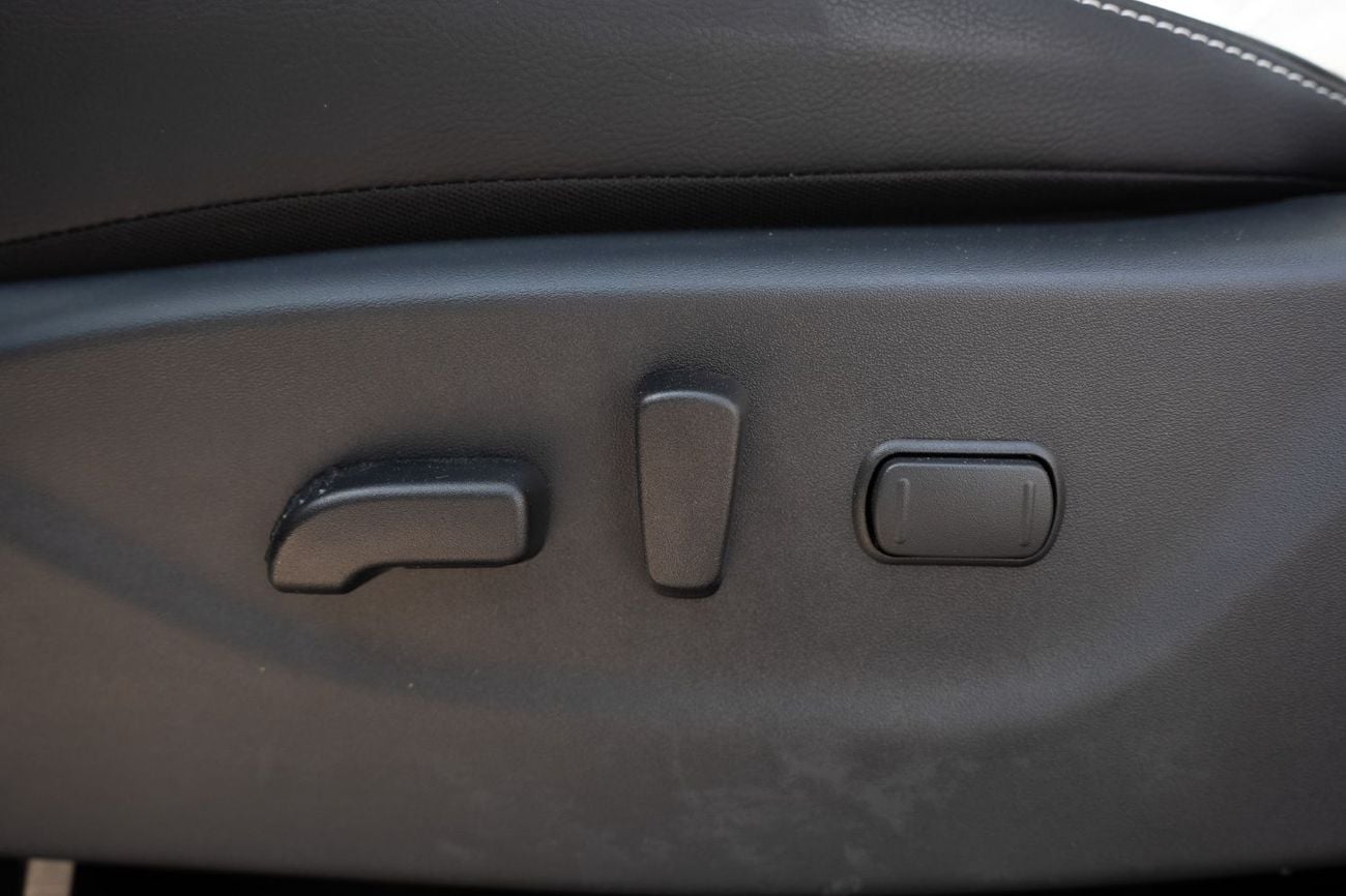 نيسان نافارا PRO-4X Off-Road | 2.5L Diesel 4WD A/T (Only For Export)