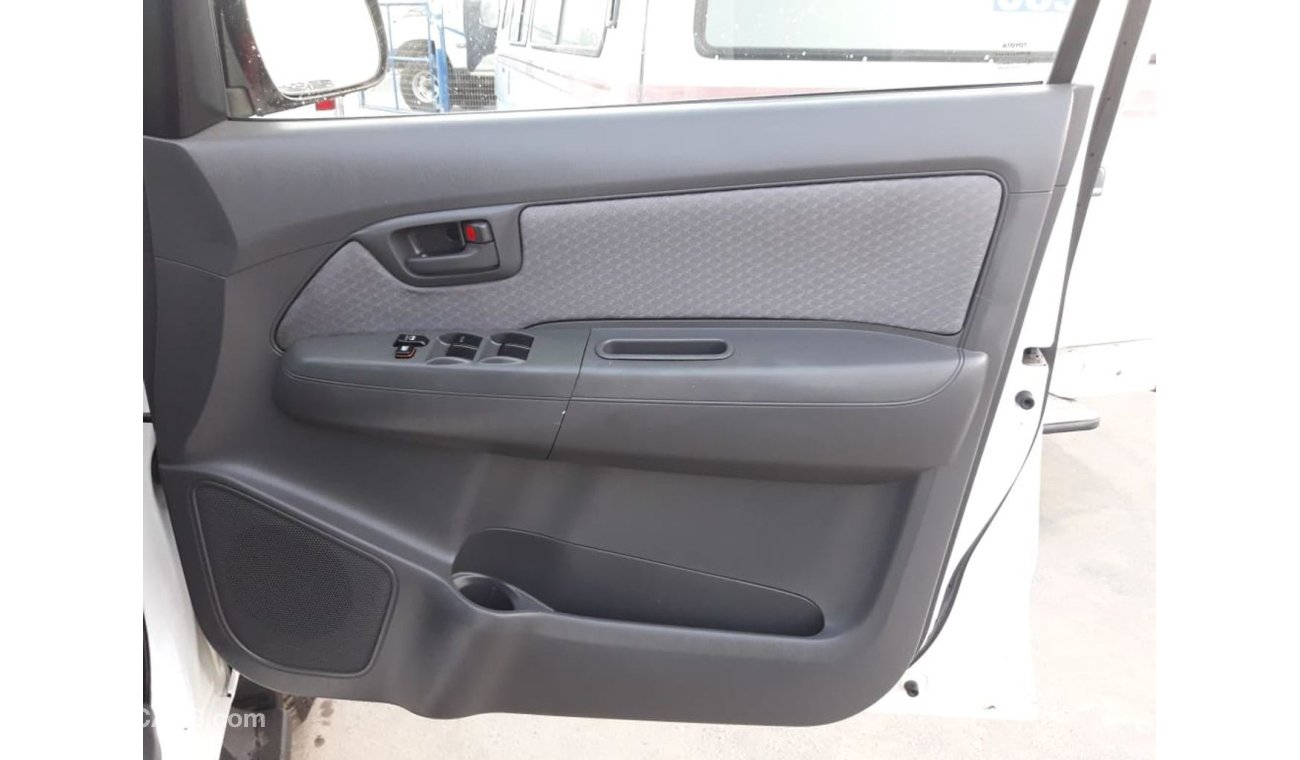 Toyota Hilux Hilux pickup RIGHT HAND DRIVE (Stock no PM27)