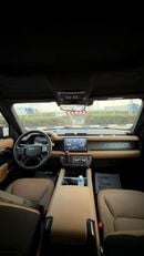 Land Rover Defender V8 P525 GCC 67000KM FULL SERVICE HISTORY DONE WITH AL TAYER