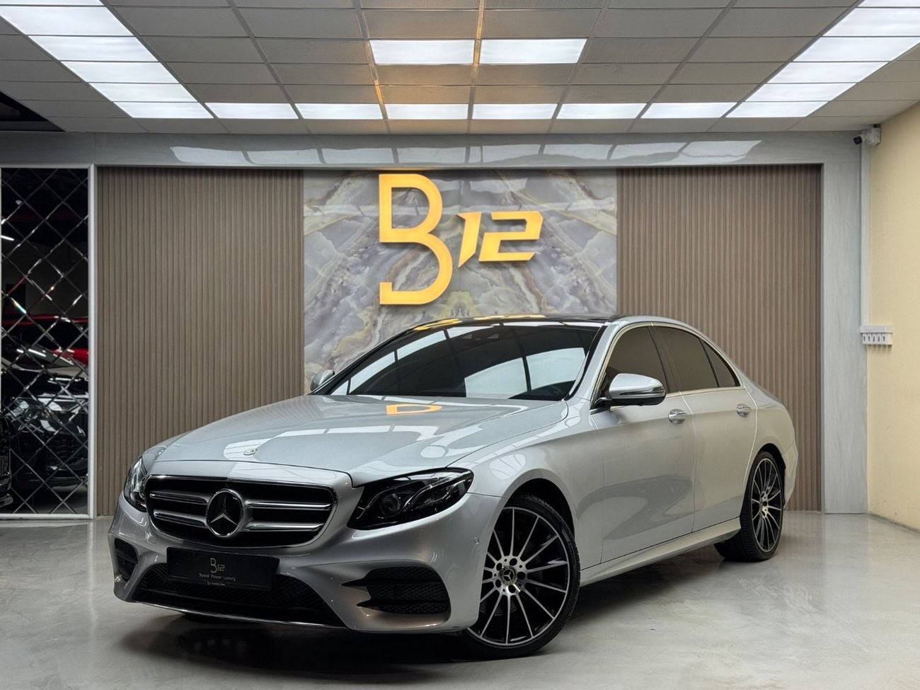 مرسيدس بنز E300 