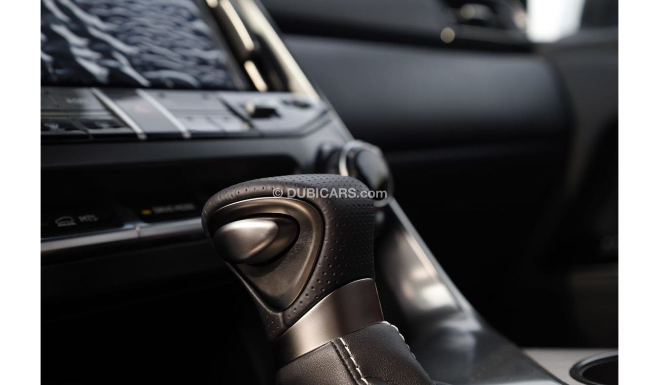 Lexus LX 600 LEXUS LX600 FSport Model 2023