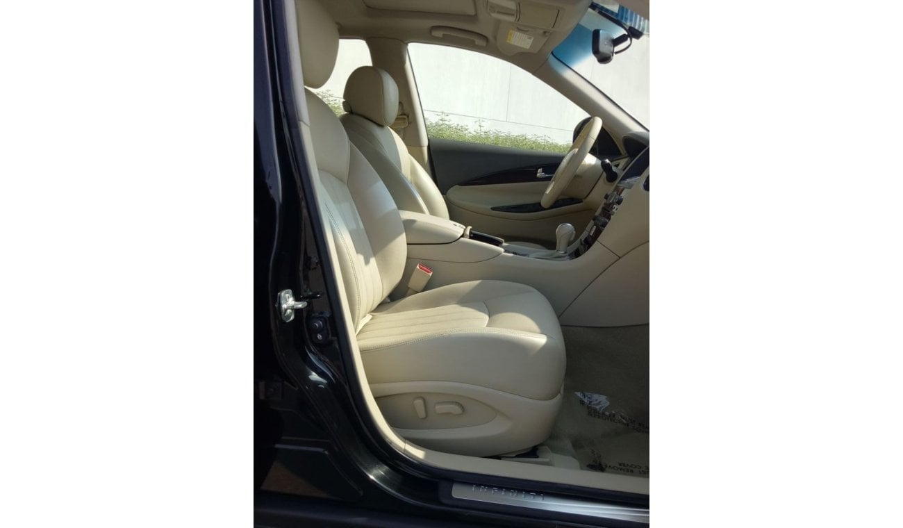 إنفينيتي QX50 FULL OPTION LUXURY INFINITI QX50 1050X60 MONTHLY FULL SERVICE HISTORY UNLIMITED KM WARRANTY..