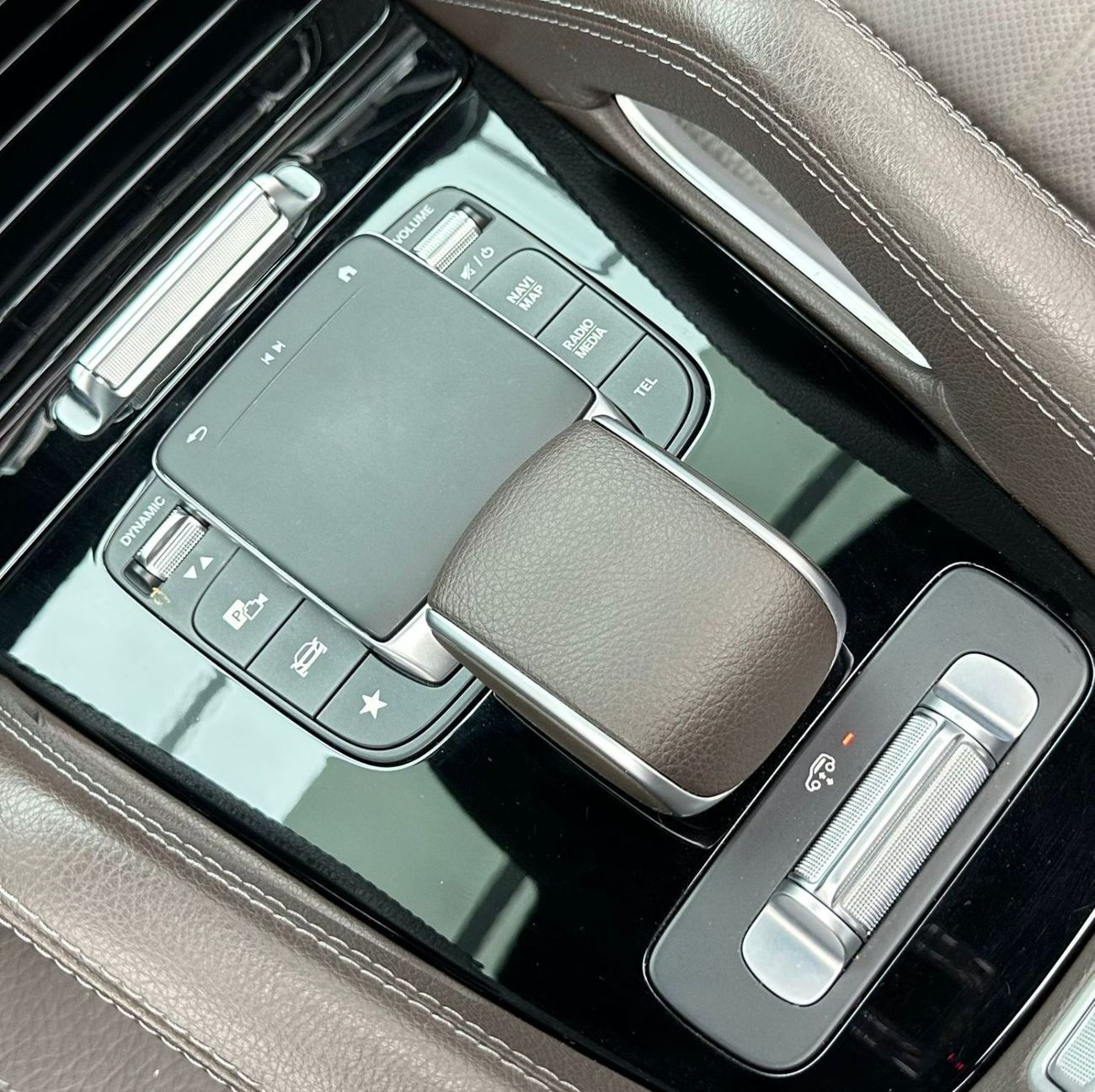 Mercedes-Benz GLE 450 2023 Mercedes-Benz GLE 450 4Matic Black Edition, 2028 Mercedes Warranty, Mercedes Full Service Histo