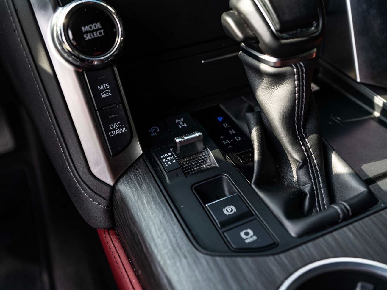 Toyota Land Cruiser GR-S 3.3L