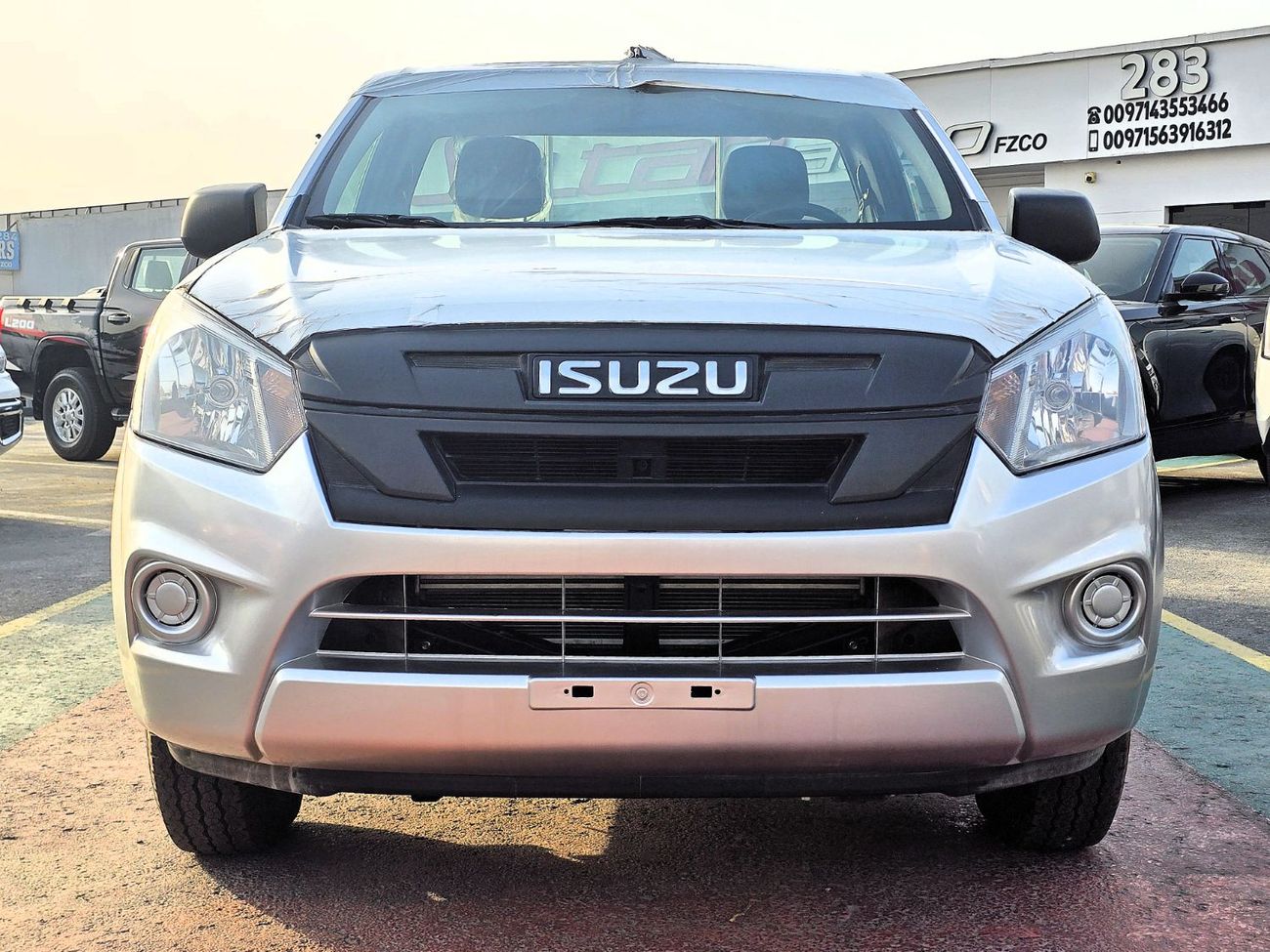 Isuzu D-MAX ISUZU DMAX S.C STD 1.9L DieselL M/T 2Doors White Color 2025 Model