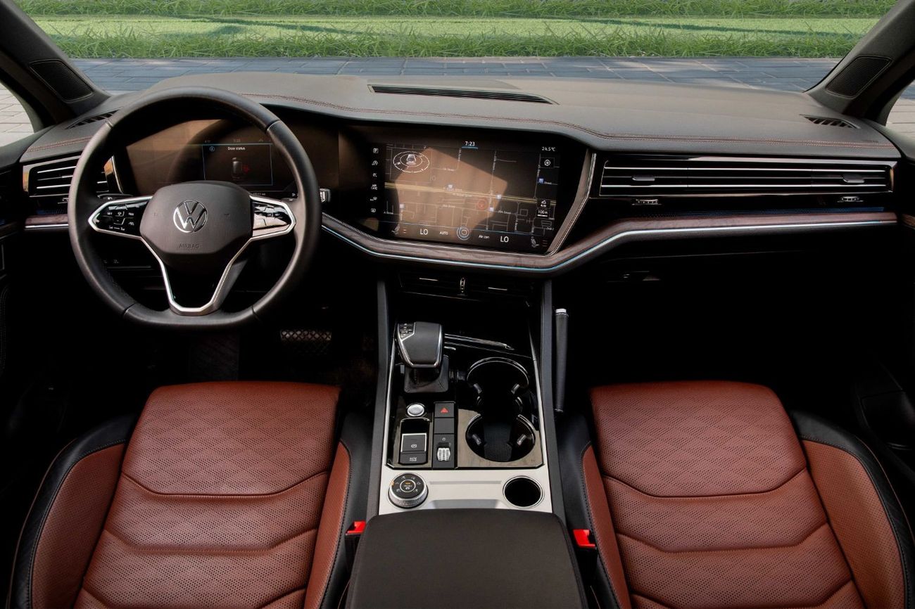 Volkswagen Touareg Atmosphere | 3,721 P.M  | 0% Downpayment | Volkswagen Warranty