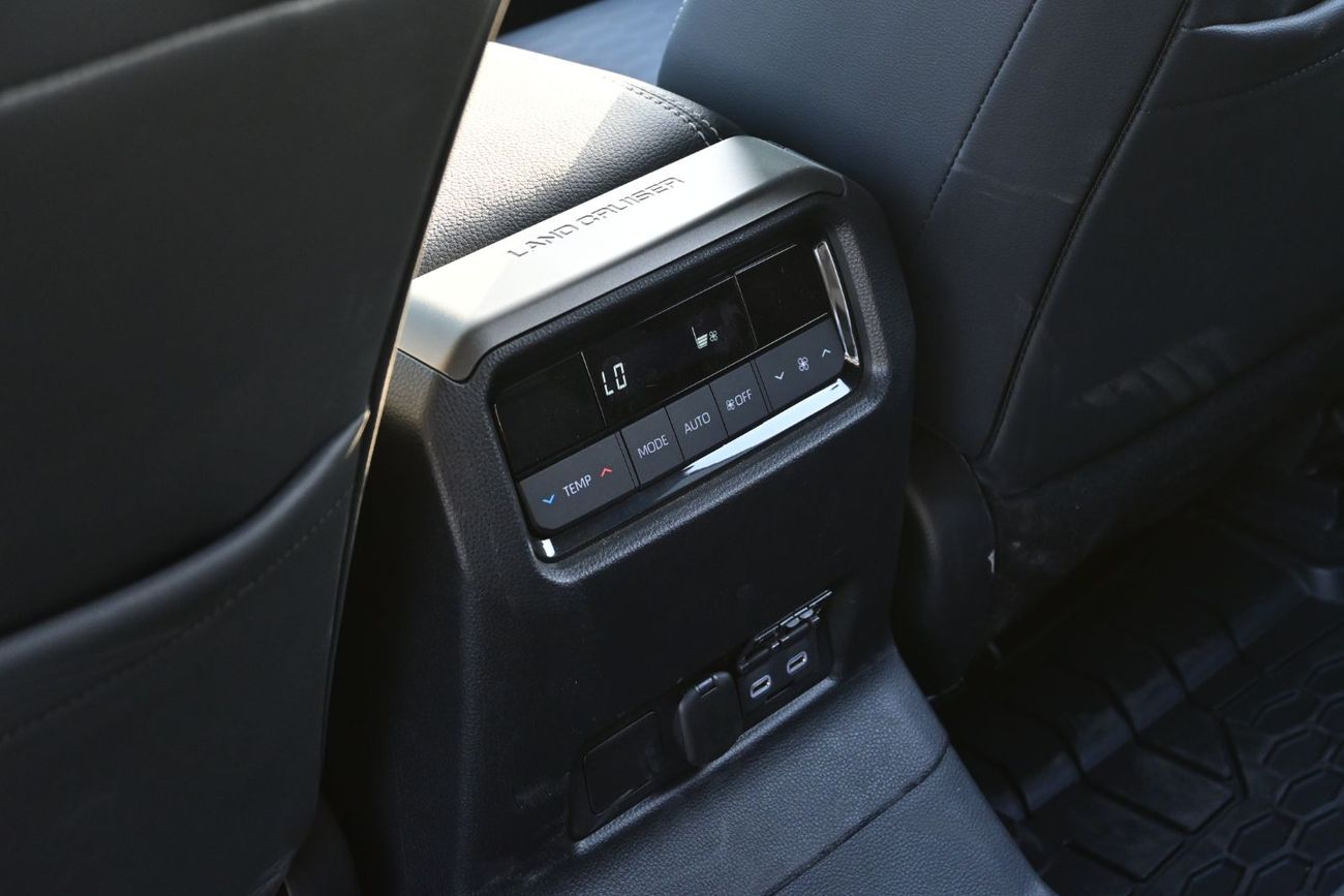 Toyota Prado Toyota Land Cruiser Prado First Edition, i-FORCE MAX 2.4L Turbo L4 Hybrid