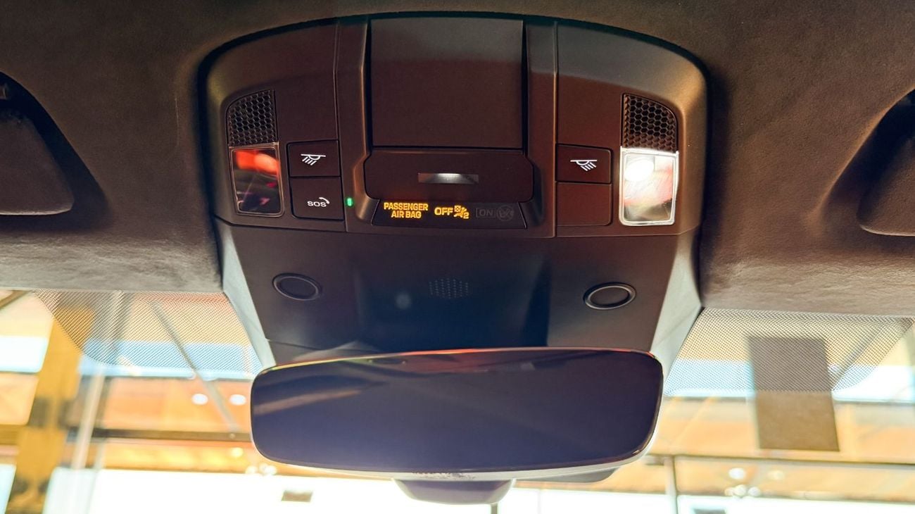 Lamborghini Revuelto Lamborghini Revuelto 2026 - Hybrid Powertrain (First-Ever)