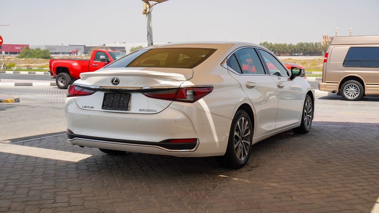 Lexus ES300h