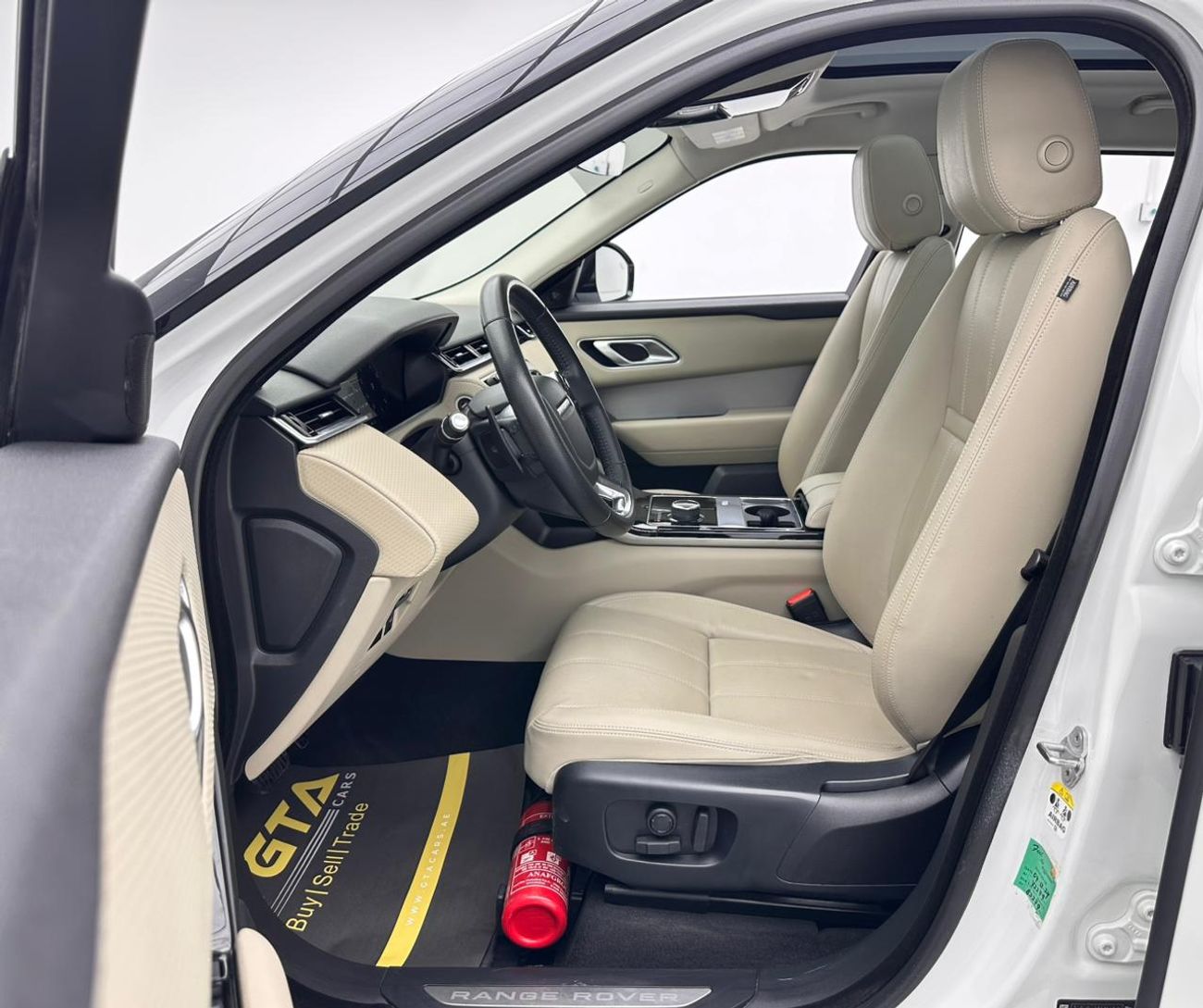 لاند روفر رينج روفر فيلار 2020 Range Rover Velar P250 S, 1 Year Warranty Unlimited Km, Full Service History, GCC