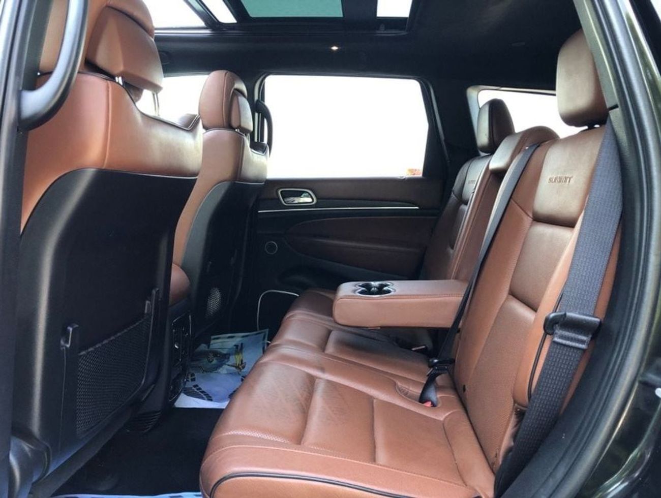 Jeep Grand Cherokee Summit 5.7L (360 HP)