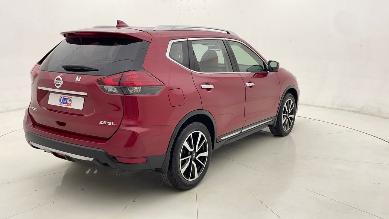 نيسان إكس تريل SL 2.5 | بدون دفعة مقدمة | اختبار القيادة في المنزل