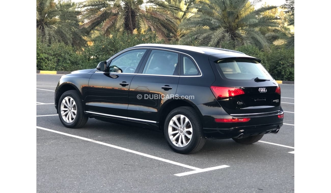 Used Audi Q5 40 TFSI SLine MODEL 2015 GCC CAR PER CONDITION INSIDE AND