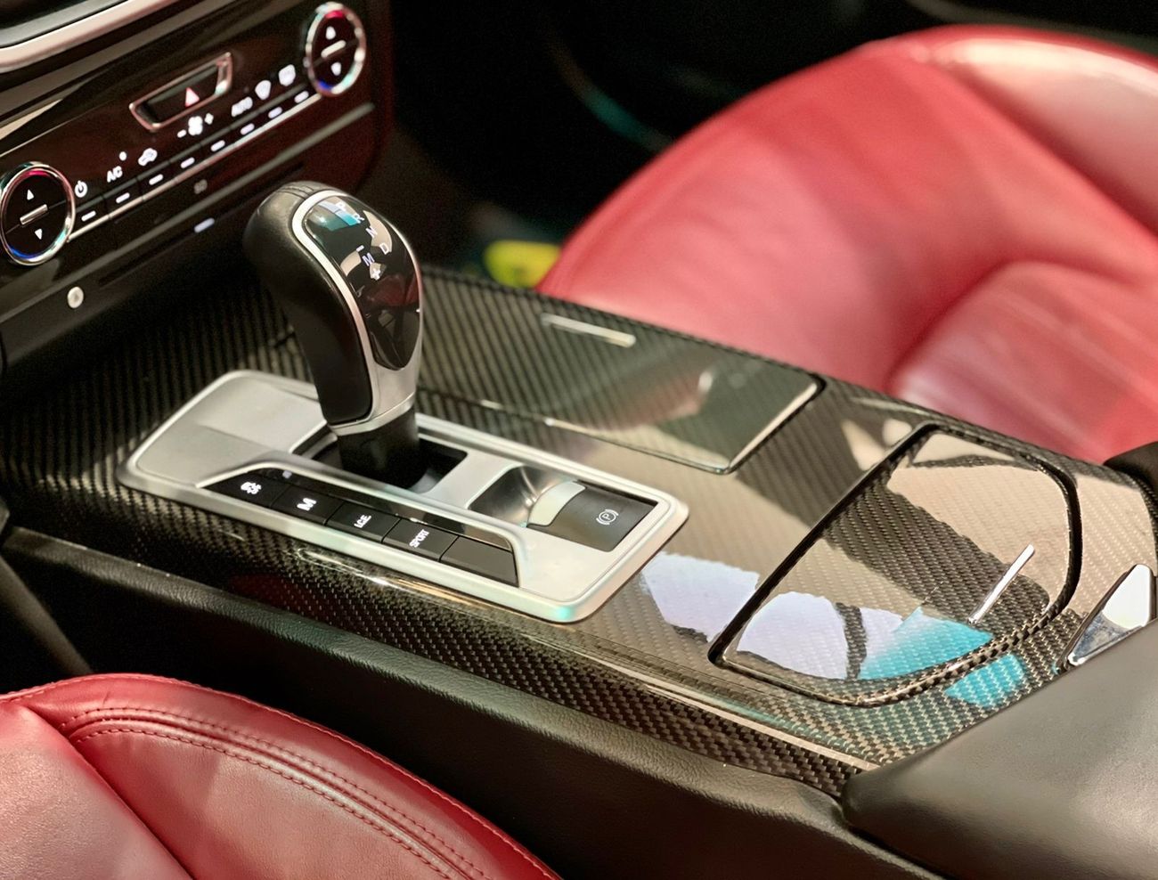 Maserati Ghibli 2015 Maserati Ghibli SQ4, Warranty, Maserati Service History, Low KMs, GCC