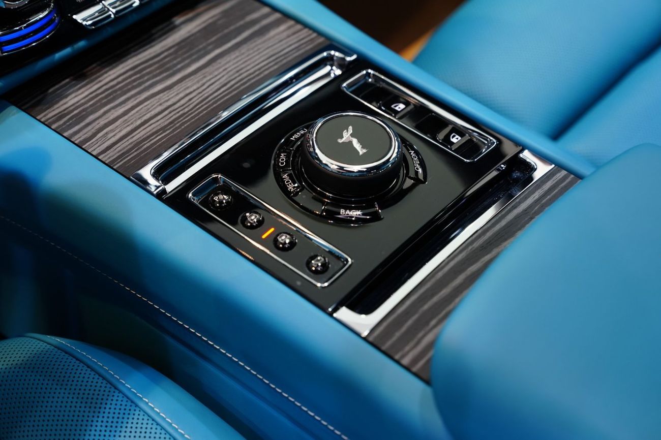 Rolls Royce Ghost Standard VIP Rear Seats w/ Entertainment Screens, Bespoke Audio, Very Low KM, Dealer Warranty!!