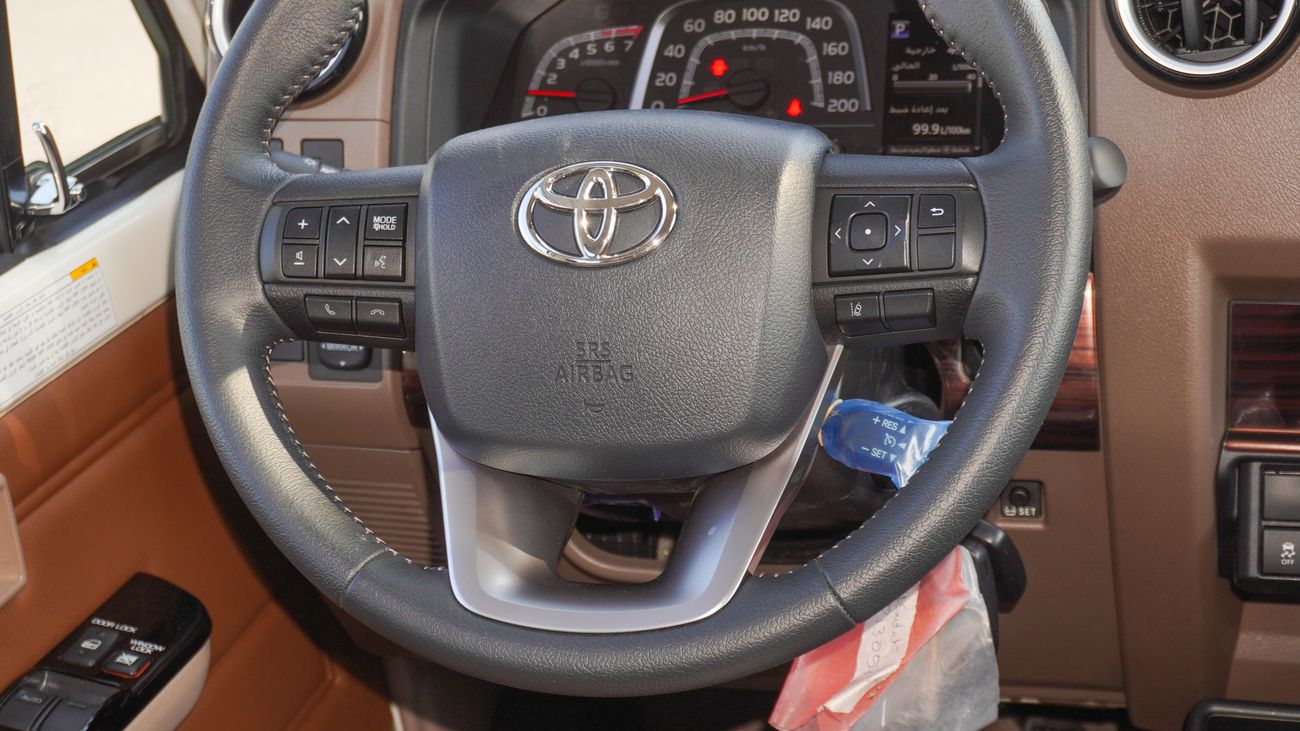 Toyota Land Cruiser 70 LX 4.0L V6 A/T