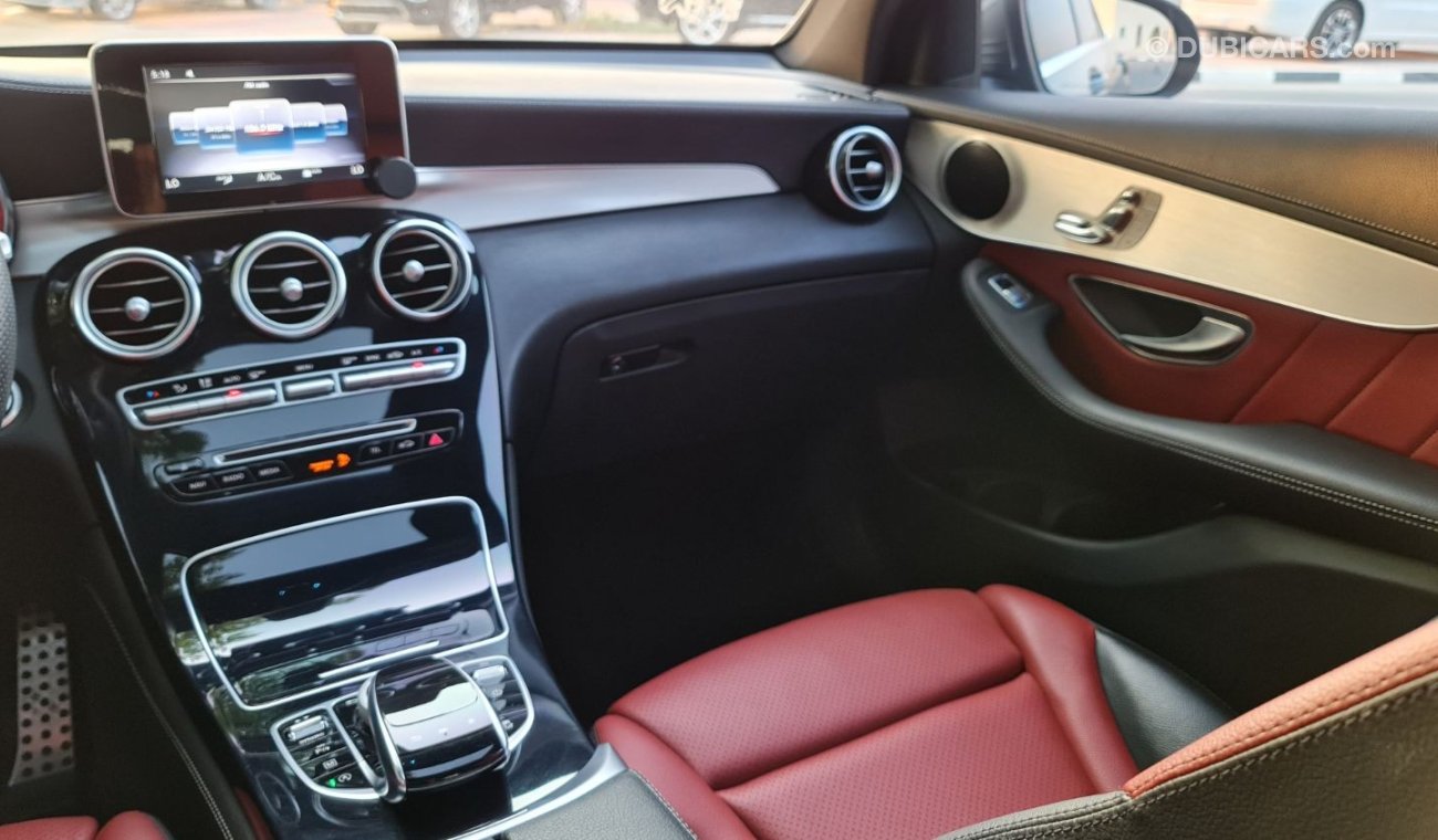 مرسيدس بنز GLC 250 4Matic Coupe 2018 Full Service History GCC