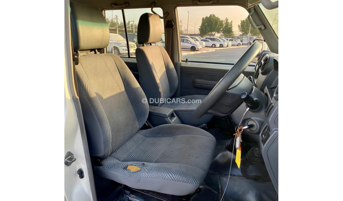 Toyota Land Cruiser 70 Toyota Landcruiser hard top RHD Diesel engine 1HZ car very clean and good condition