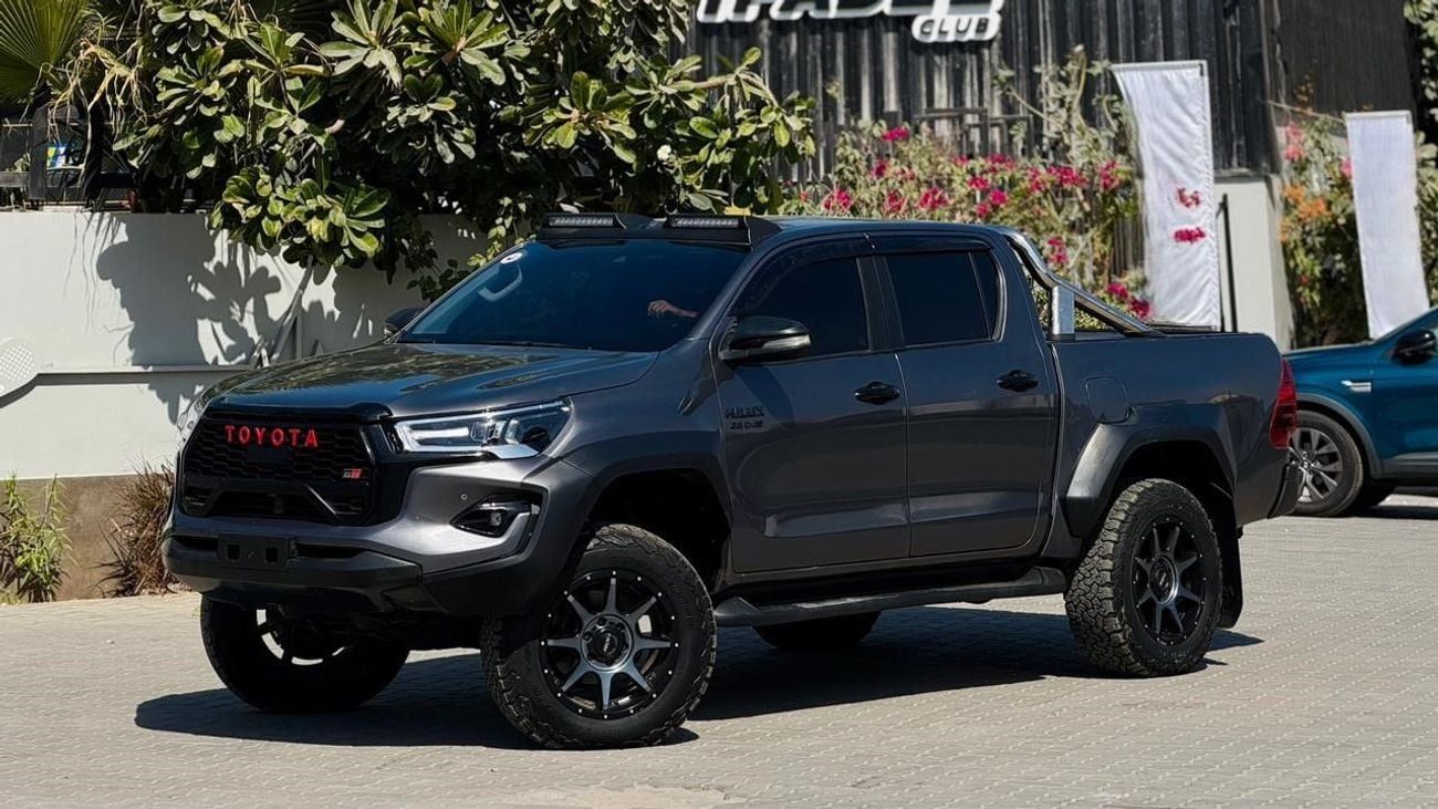 تويوتا هيلوكس -