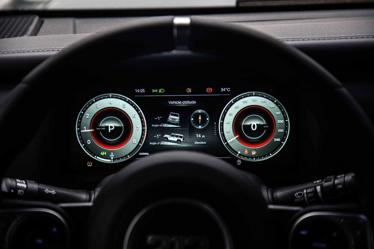 باو 212 T01 ADVENTURER 2.0L - GREEN INSIDE BLACK | EXPORT ONLY