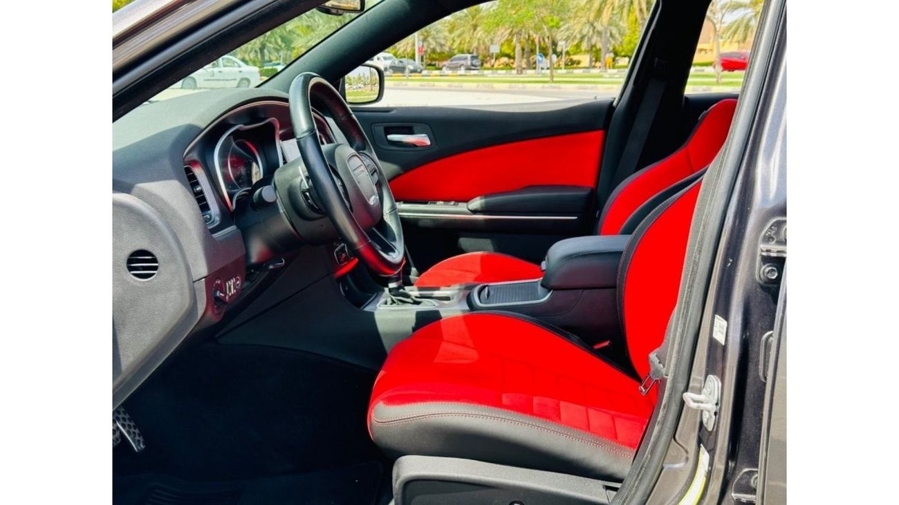 Dodge Charger R/T Scatpack DODGE CHARGER SRT8 MODEL 2018 VERY CLEAN CAR