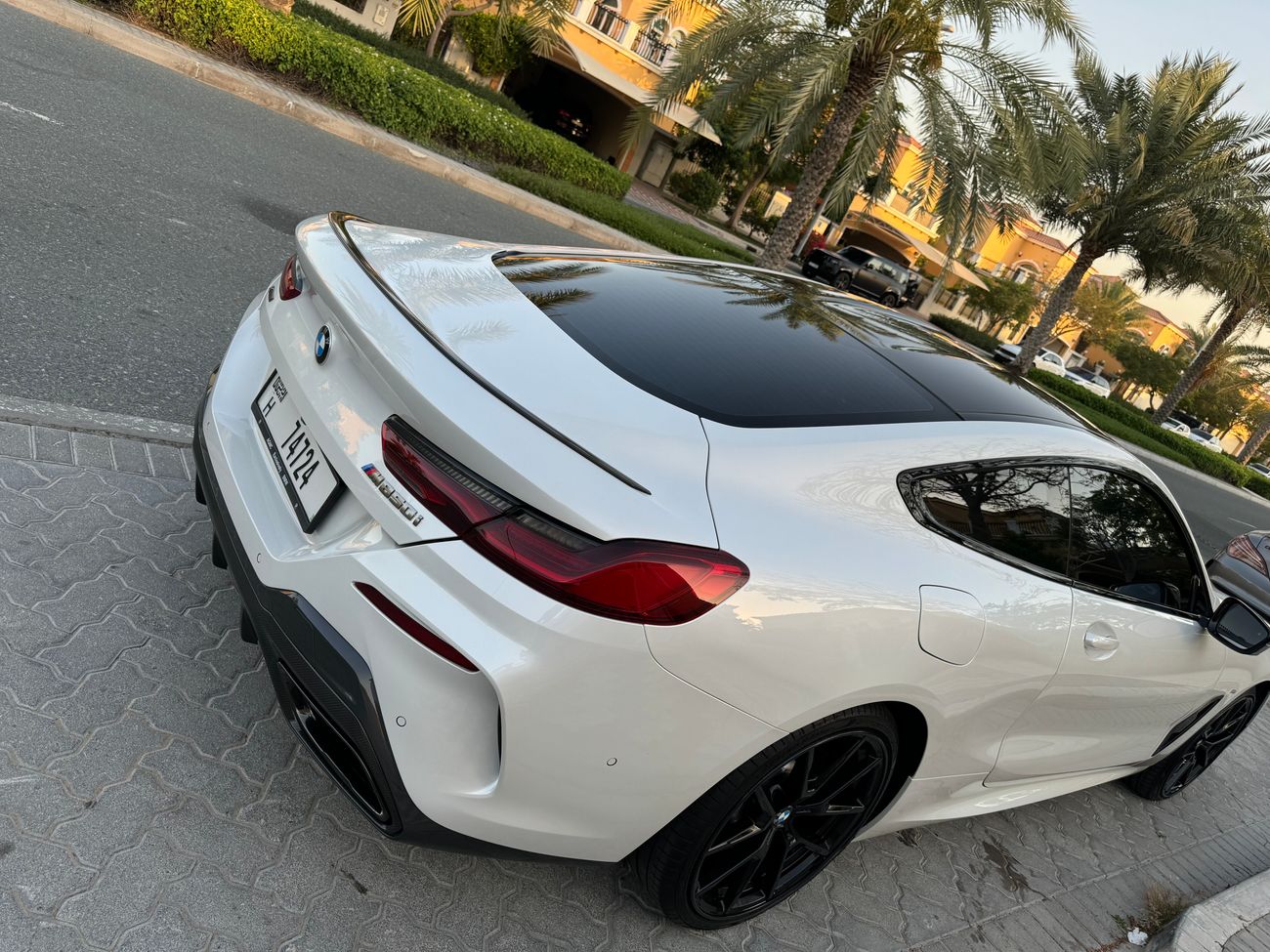 بي أم دبليو M850i