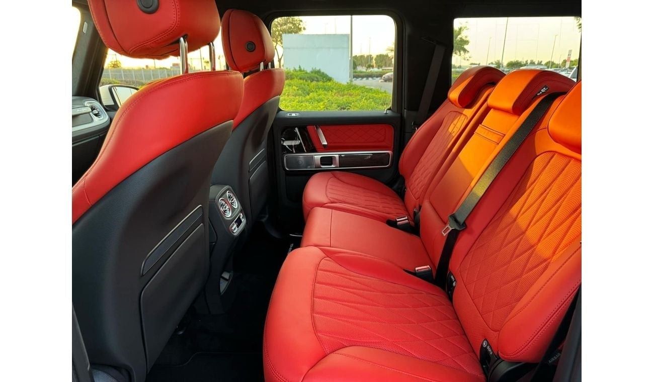 مرسيدس بنز G 63 AMG GCC SPEC UNDER WARRANTY AND SERVICE CONTRACT