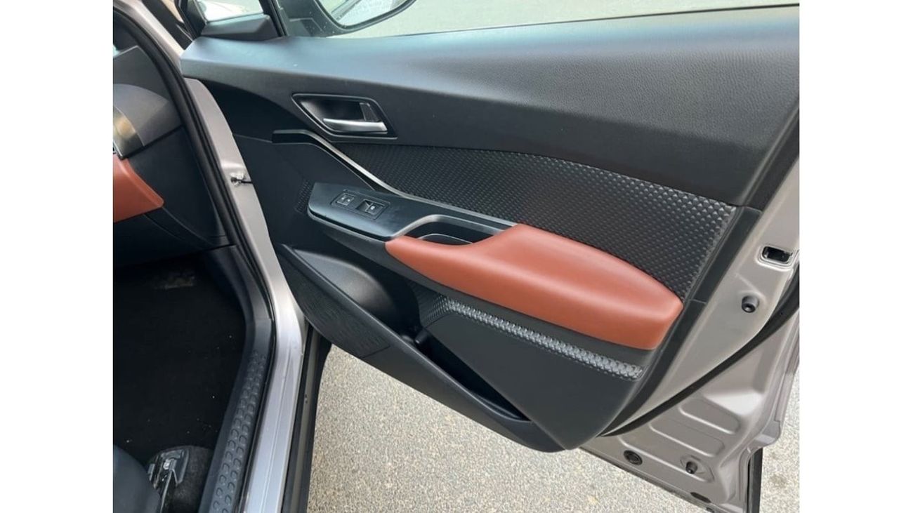 Toyota CHR FULL OPTION PUSH START LEADER SEAT